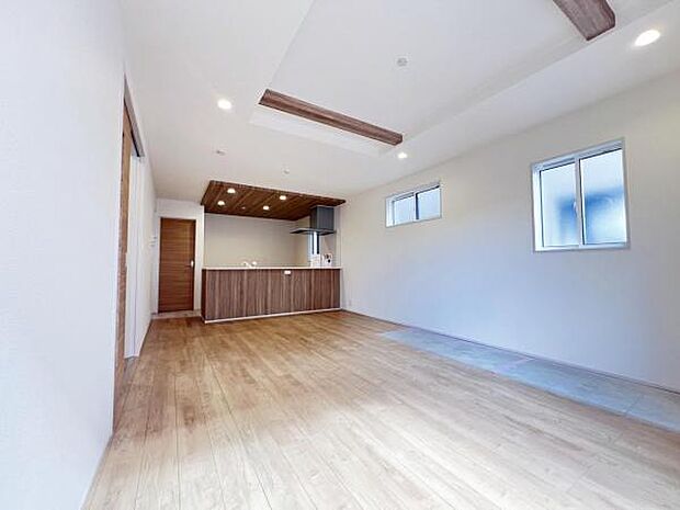 家族団らんの場所としてゆったりと居心地の良いリビングです。