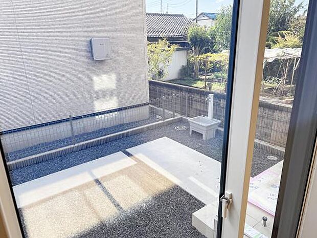 全室ペアガラスで断熱もバッチリです。