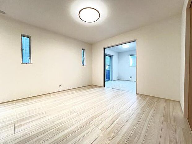 家族団らんの場所としてゆったりと居心地の良いリビングです。