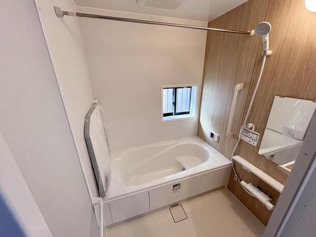 お風呂でほっとひといき。1日の疲れを癒しましょう。