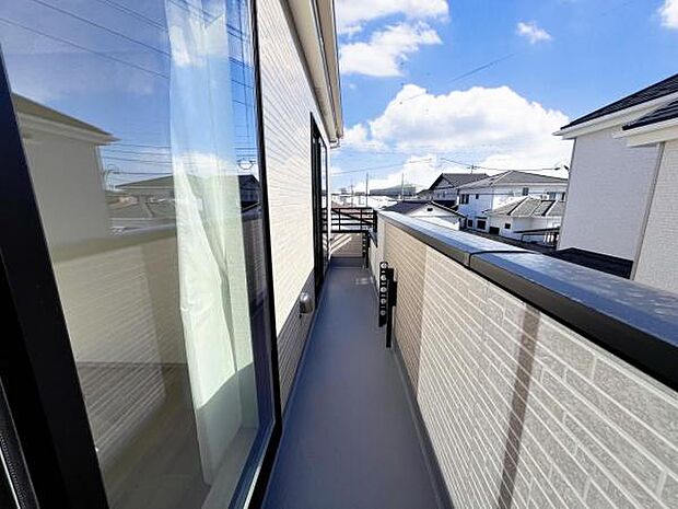 お洗濯ものを気持ち良く太陽の光で干せるのが嬉しいですね。