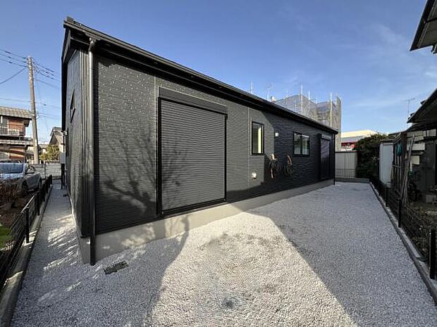 お庭スペースは、ガーデニングやお子様との外遊びなど多彩な用途でお楽しみいただけます。