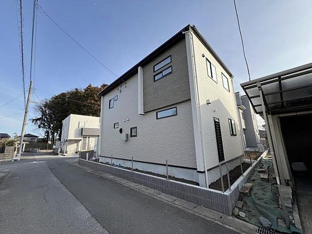 こちらが12月21日現在の画像です。年内完成予定です。