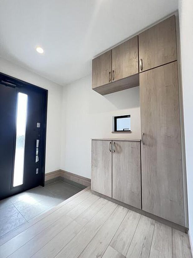 いつも気持ちよくご家族を迎えられる玄関です。