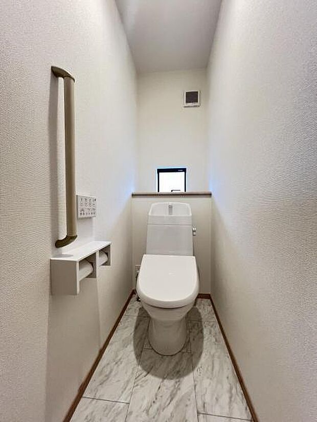 ほっと安らげるトイレ空間です。