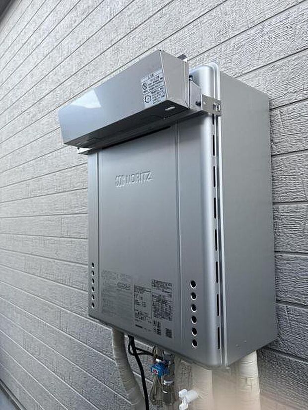 効率よくお湯を沸かす省エネ性の高い給湯器、エコジョーズを搭載。家計にも優しい住まいです。