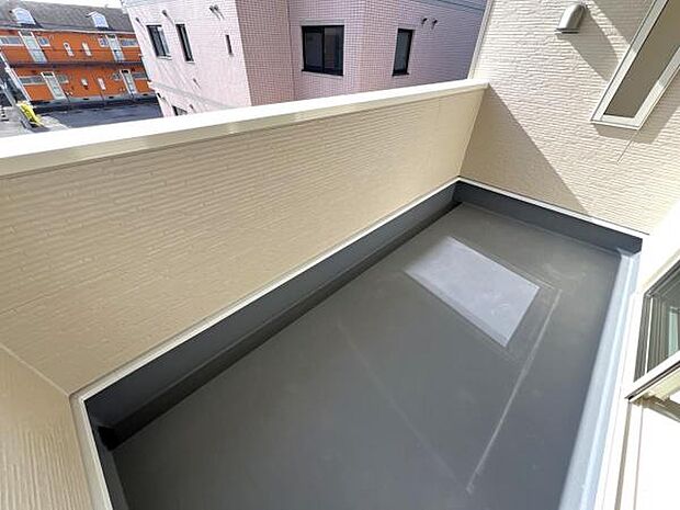 お洗濯ものを気持ち良く太陽の光で干せるのが嬉しいですね。