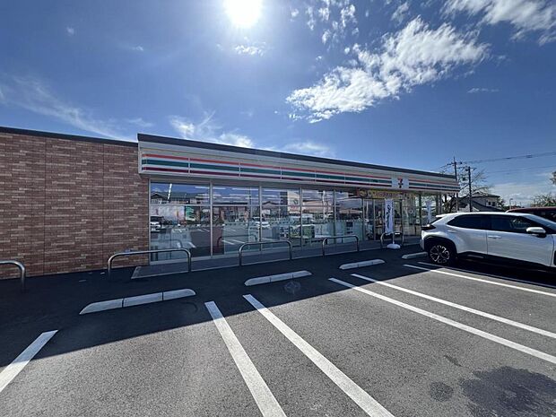 セブンイレブン 宇都宮西川田町店まで約380m(徒歩5分)