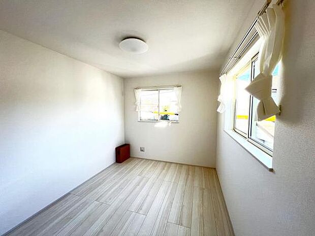 子供部屋や趣味の部屋など用途に合わせてお使いいただけます。