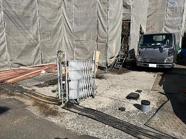 セカンドカーにも便利な駐車2台可能です。