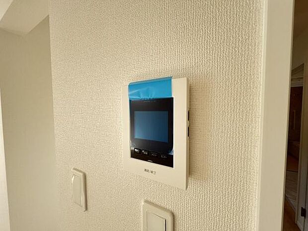 モニター付きインターホンは録画機能付きですので、防犯にも役立ちます。