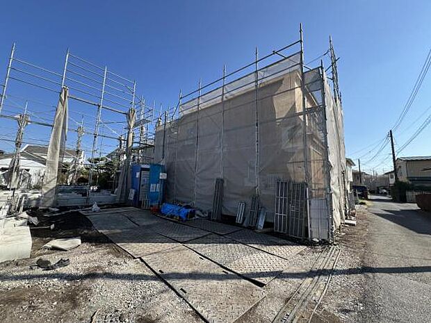 木造2階建て、耐震等級・等級3級です。