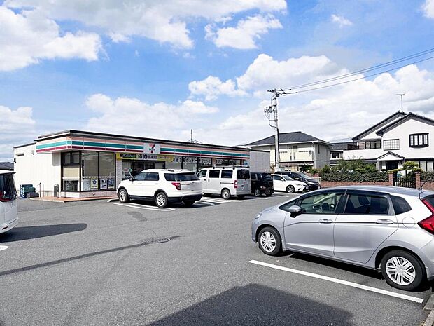 セブン-イレブン 河内奈坪台店まで約500m（徒歩7分）