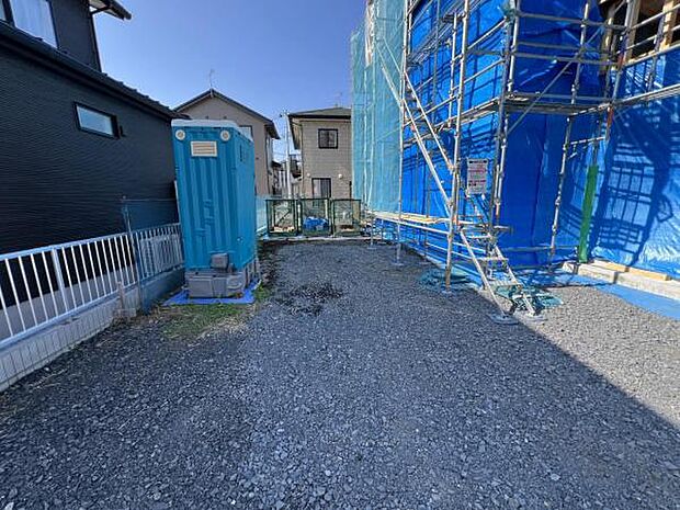 駐車場ももちろん完備しておりますのでお車所有の方にも心強いです。