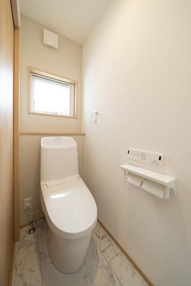 ほっと安らげるトイレ空間です。