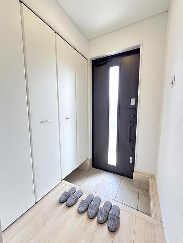 いつも気持ちよくご家族を迎えられる玄関です。