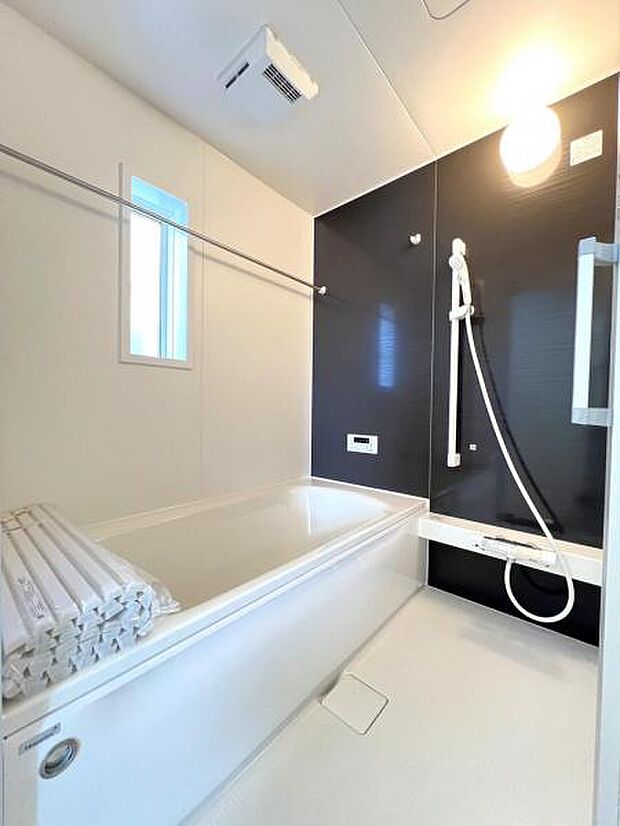 お風呂でほっとひといき。1日の疲れを癒しましょう。