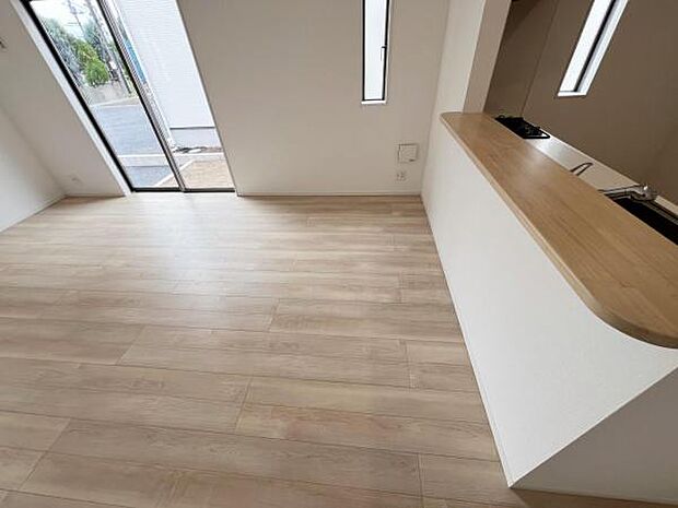 ご家族の温かい時間を演出するダイニングスペースです。