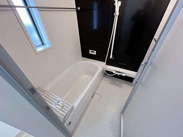 お風呂でほっとひといき。1日の疲れを癒しましょう。