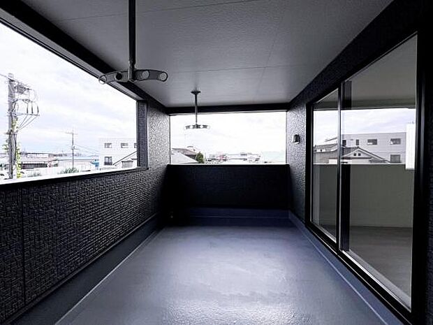 お洗濯ものを気持ち良く太陽の光で干せるのが嬉しいですね。