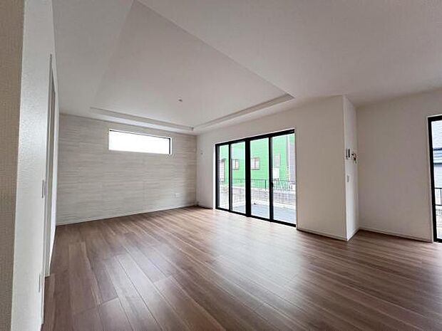 家族団らんの場所としてゆったりと居心地の良いリビングです。