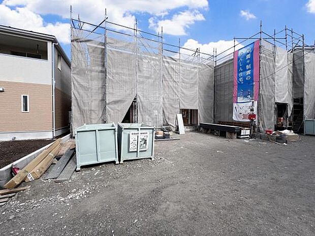 木造2階建て、耐等級3級です。