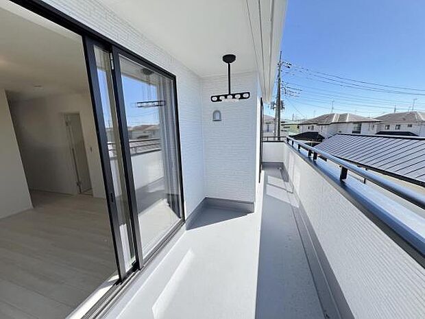 お洗濯ものを気持ち良く太陽の光で干せるのが嬉しいですね。