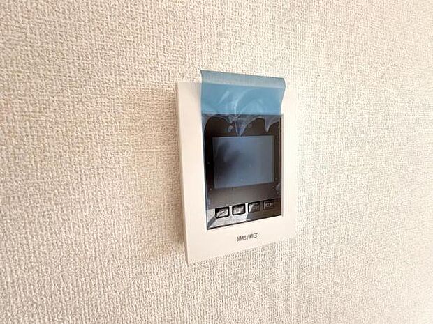 モニター付きインターフォンもうれしい標準装備です。