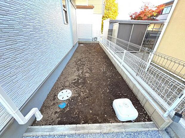 お庭スペースは、ガーデニングやお子様との外遊びなど多彩な用途でお楽しみいただけます。