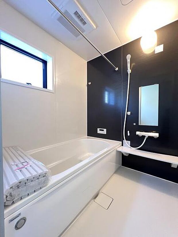 お風呂でほっとひといき。1日の疲れを癒しましょう。