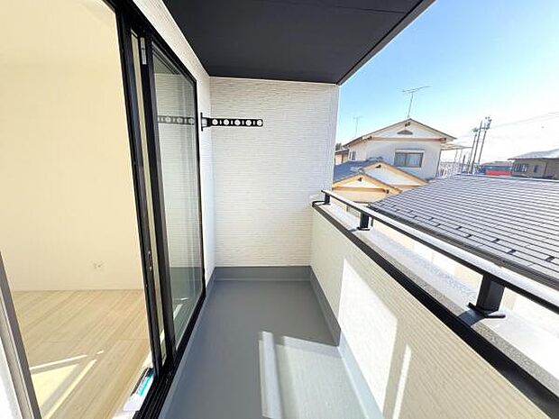 お洗濯ものを気持ち良く太陽の光で干せるのが嬉しいですね。