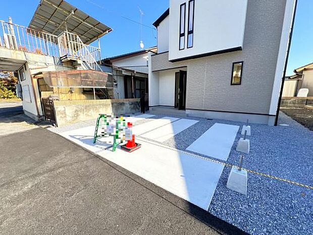 駐車場ももちろん完備しておりますのでお車所有の方にも心強いです。