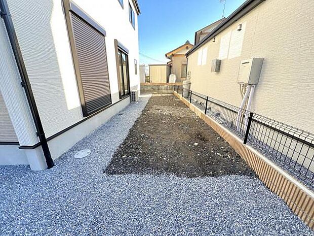 お庭スペースは、ガーデニングやお子様との外遊びなど多彩な用途でお楽しみいただけます。