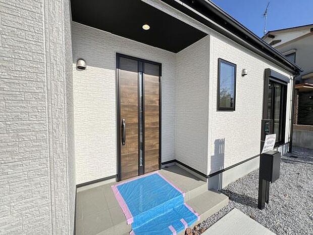 いつも気持ちよくご家族を迎えられる玄関です。