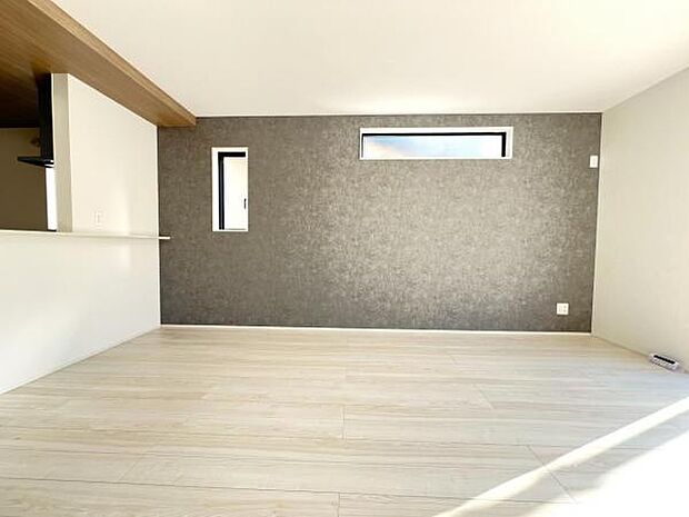 落ち着きのある雰囲気のダイニングスペースです。