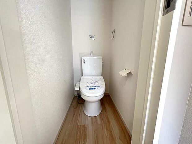 ほっと安らげるトイレ空間です。