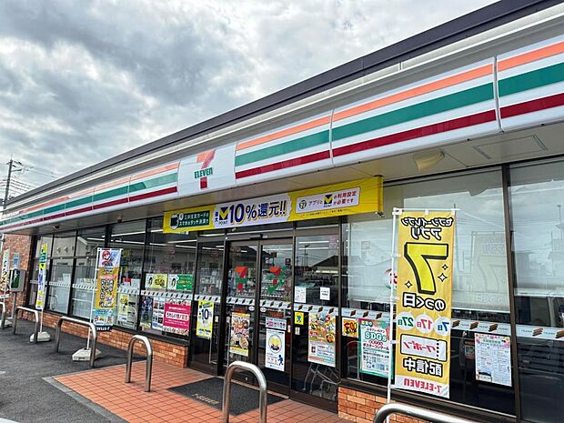 セブン-イレブン 宇都宮上鶴田店まで約490m(徒歩7分)
