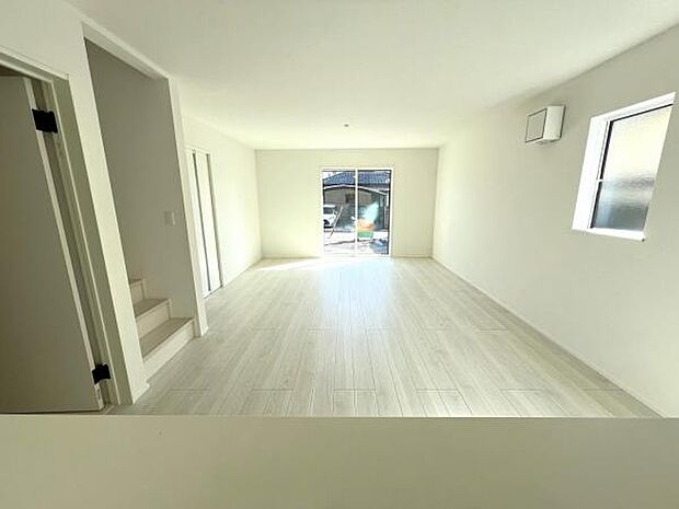 ご家族の温かい時間を演出するダイニングスペースです。