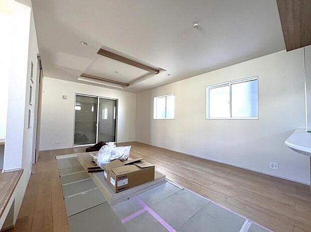 リビングダイニングになります。ご家族そろっての素敵な空間になりそうですね。