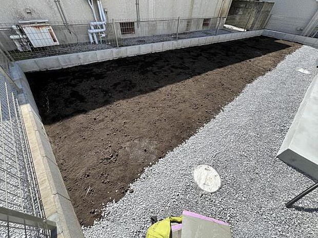 お庭スペースは、ガーデニングやお子様との外遊びなど多彩な用途でお楽しみいただけます。