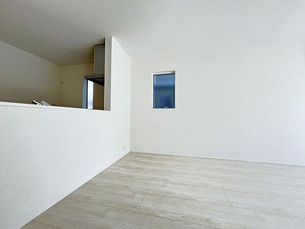 ご家族の温かい時間を演出するダイニングスペースです。