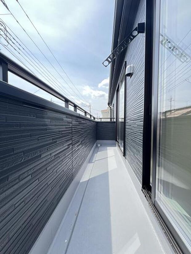 お洗濯ものを気持ち良く太陽の光で干せるのが嬉しいですね。