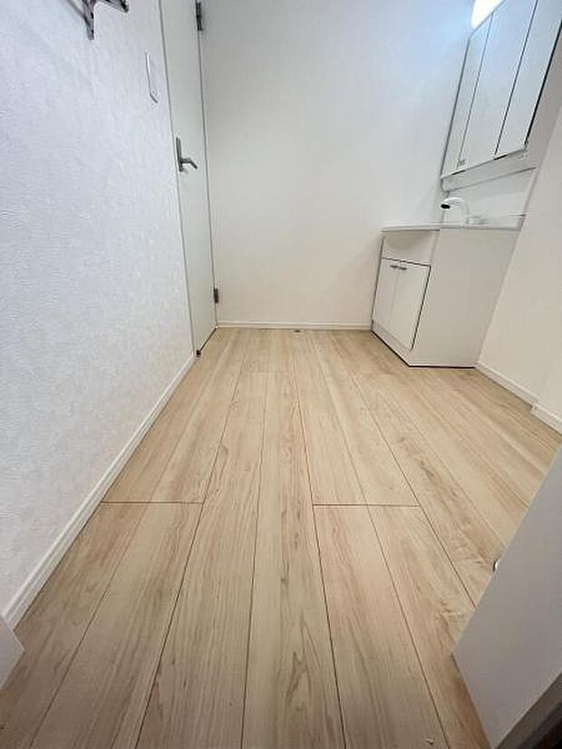 脱衣所は小さなお子様がいるご家庭にも重宝されます。