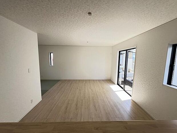 ご家族の温かい時間を演出するダイニングスペースです。