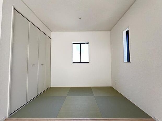 和室スペースです。畳のお部屋は寛げる空間ですね。