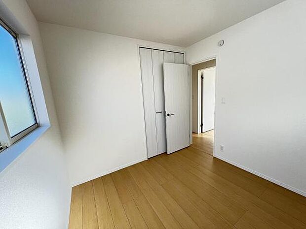 子供部屋や趣味の部屋など用途に合わせてお使いいただけます。