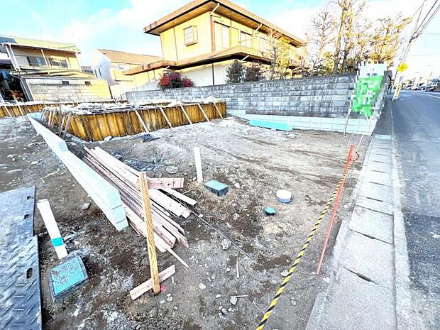 駐車場ももちろん完備しておりますのでお車所有の方にも心強いです。