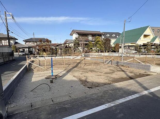 セカンドカーにも便利な駐車2台可能です。