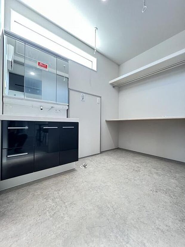 脱衣所は小さなお子様がいるご家庭にも重宝されます。