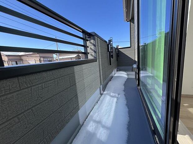 お洗濯ものを気持ち良く太陽の光で干せるのが嬉しいですね。